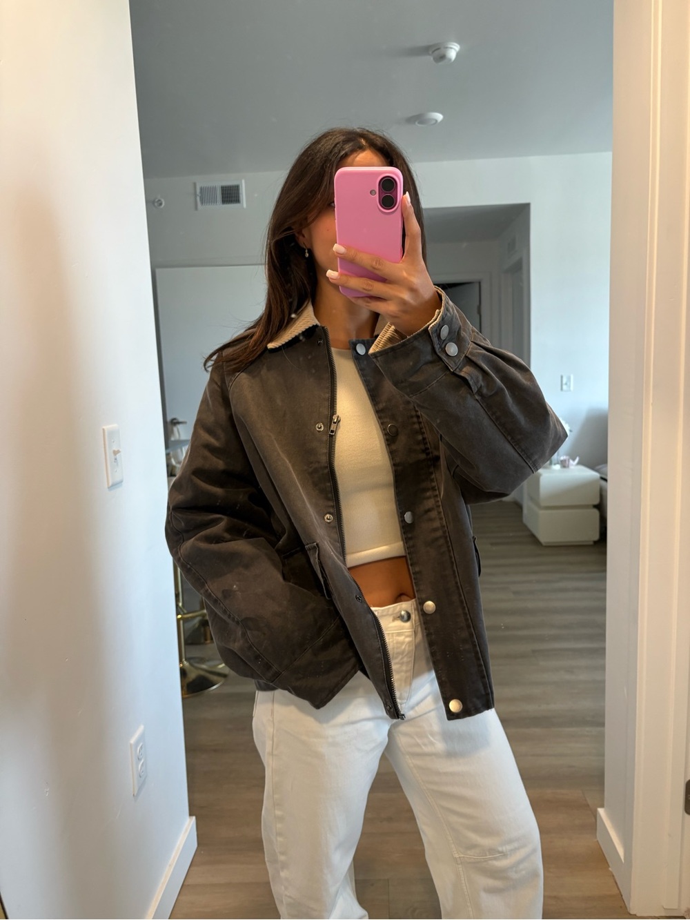 Women’s Charcoal Sherpa-Collar Utility Jacket - Picture 3 of 6